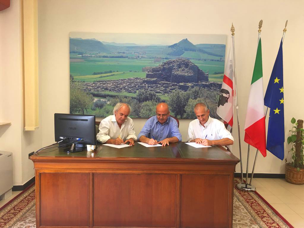 Barumini, 10 agosto 2017 - la firma dell’accordo - clicca per ingrandire