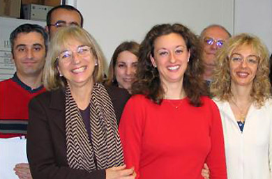in prima fila, da sinistra: Paola Deplano , Angela Serpe, Maria Laura Mercuri (archivio unica.it, 2010)