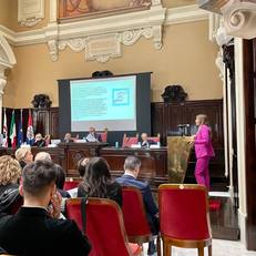 Un altro momento della mattinata nell'aula magna del rettorato. Al centro del tavolo il professor Finco