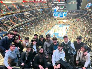 Ragazzi e docenti di UniCa nella Capital One Arena (Washington Stadium)