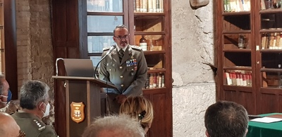 Il direttore del Dipartimento militare di medicina legale di Cagliari, colonnello Stefano Ciancia, ha aperto i lavori
