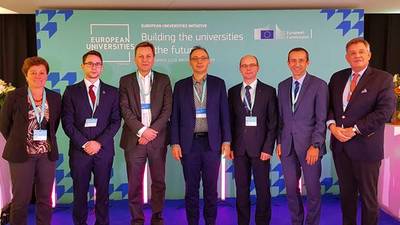 Bruxelles, 7 novembre 2019 - I rappresentanti delle sei università del team EDUC-European Digital UniverCity: prima da sinistra la professoressa Alessandra Carucci