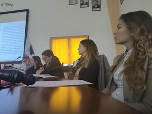Federica Isola, Federica Leone, Martina Marras e Mara Ladu in un'altra immagine del 18 maggio