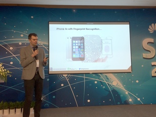 La talk che Battista Biggio ha tenuto a Shenzen