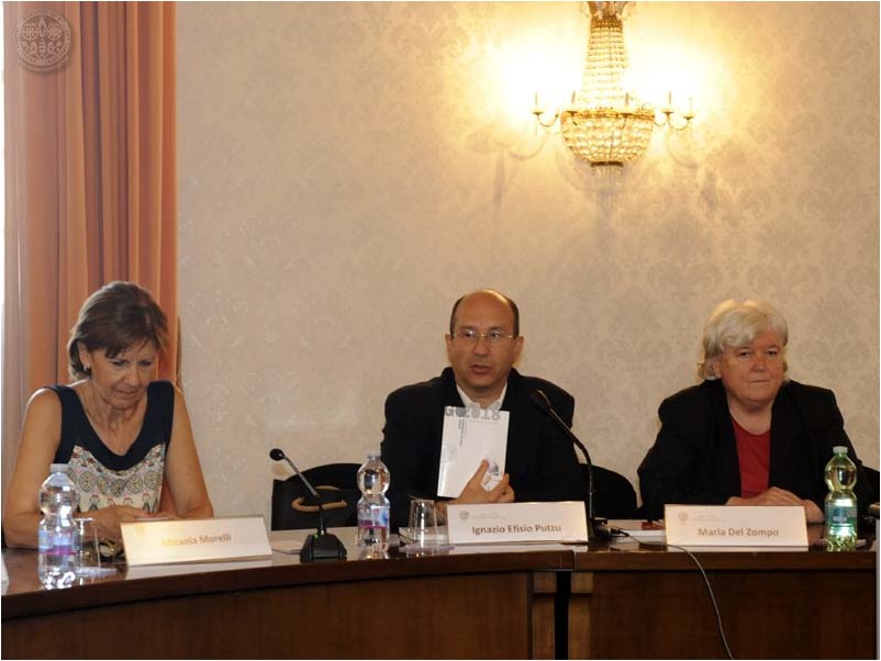 Micaela Morelli, Ignazio Putzu, Maria Del Zompo durante la conferenza stampa