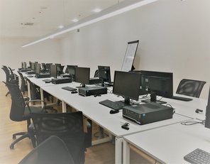 Sala PC - 16 posti (Biblioteca Ingegneria)
