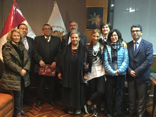Foto di gruppo degli studiosi italiani e peruviani partecipanti