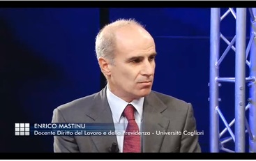 Enrico Mastinu durante la trasmissione di approfondimento del TG di Videolina