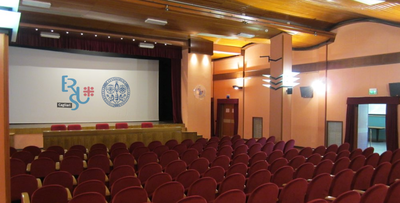 La sala del cineteatro Nanni Loy dell'ERSU in via Trentino a Cagliari