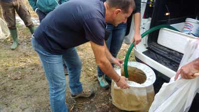 Andrea Sabatini durante le operazioni di rilascio