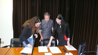 Tre componenti del comitato di direzione della rivista Medea: Pamela Ladogana, Andrea Cannas e Tatiana Cossu