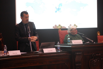 Luigi Raffo con il Rettore Maria Del Zompo. Il prof. Raffo è Delegato del Rettore in materia di progetti internazionali