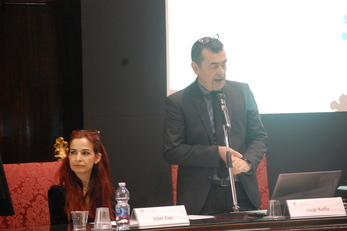 Ester Cois e Luigi Raffo durante l'incontro di presentazione di SUPERA