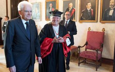 Una bella immagine della visita del Presidente della Repubblica all'Università di Cagliari