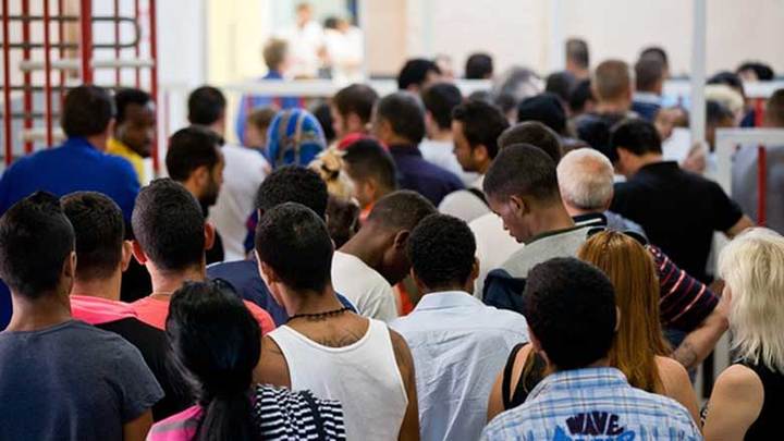 Foto simbolo sui migranti e richiedenti asilo