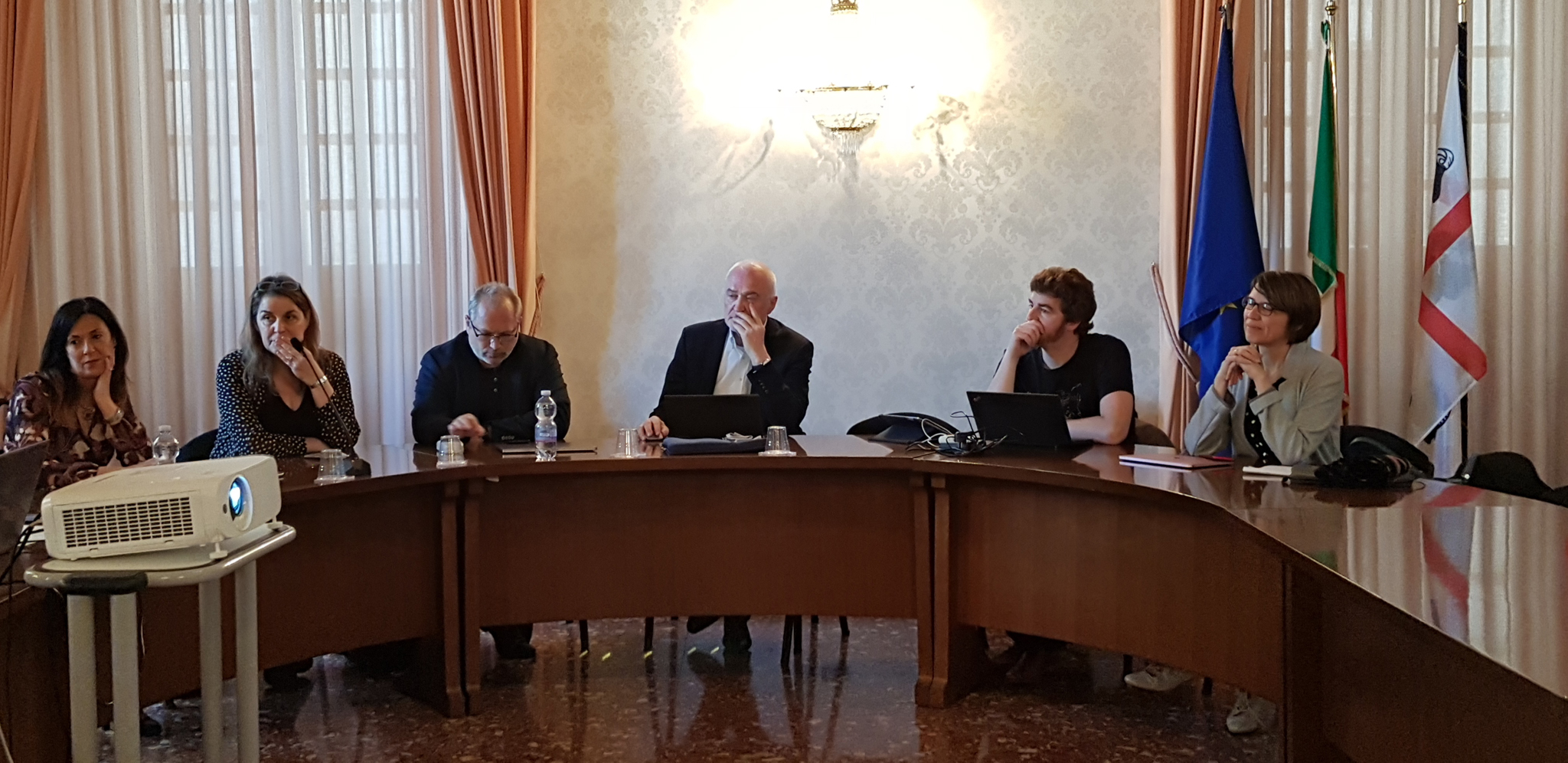 17 maggio 2019 - Riunione nella Sala Consiglio dell'Università di Cagliari