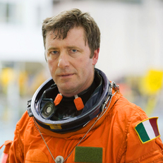 l'astronauta Roberto Vittori
