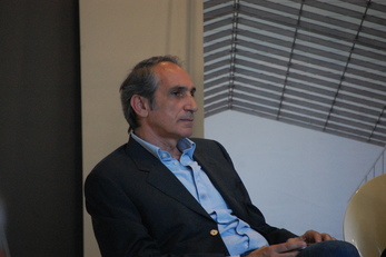 Sergio Naitza ha sottolineato l'importanza degli appunti del regista pubblicati nel volume di Antioco Floris