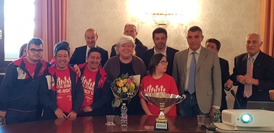 I ragazzi Special Olympics in prima fila con il rettore, docenti e management dell'Università di Cagliari
