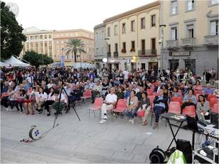 Cagliari. Piazza Garibaldi, attività divulgative per una scienza a portata di mano