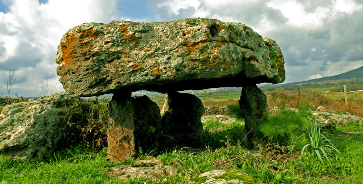 Una veduta di Birori, area abitata dall'uomo fin dalla preistoria, come indica la presenza di dolmen e nuraghi