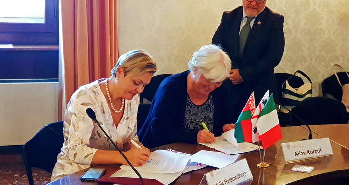 Cagliari, martedì 10 ottobre 2019 - La firma della nuova convenzione nella Sala del Consiglio di Amministrazione del Rettorato di Cagliari (via Università)