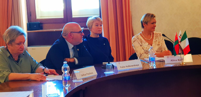 Nella foto, da sinistra: Safiya Paulava, Giuseppe Carboni, Yulia Halkowskaya e Alina Korbut