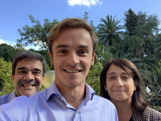 Alessandro Cau, al centro, tra Antonio Pusceddu e Maria Cristina Follesa