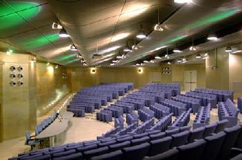 Cagliari. L'aula magna di Ingegneria e architettura