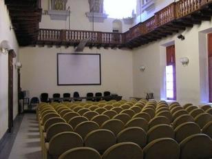 L'Aula Magna di via Corte d'Appello: la Scuola di Architettura dell'Università di Cagliari continua ad essere fucina di professionisti e maestri di grande valore
