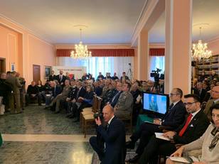 Ancora un'immagine del pubblico in sala: a destra si notano il sindaco Paolo Truzzu e l'assessore regionale Gianni Lampis