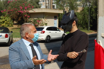 Aldo Urru, Direttore Generale dell'Ateneo, con Manu invisible