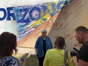 Il Rettore durante la conferenza stampa per l'inaugurazione del murale Horizons