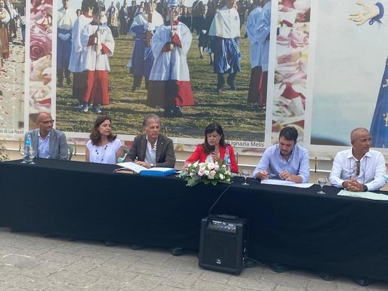 Pula. La firma dell'accordo tra gli specialisti dell'ateneo e i vertici del comune di Pula