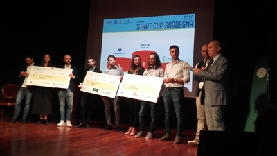 Un momento della premiazione della Start Cup Sardegna
