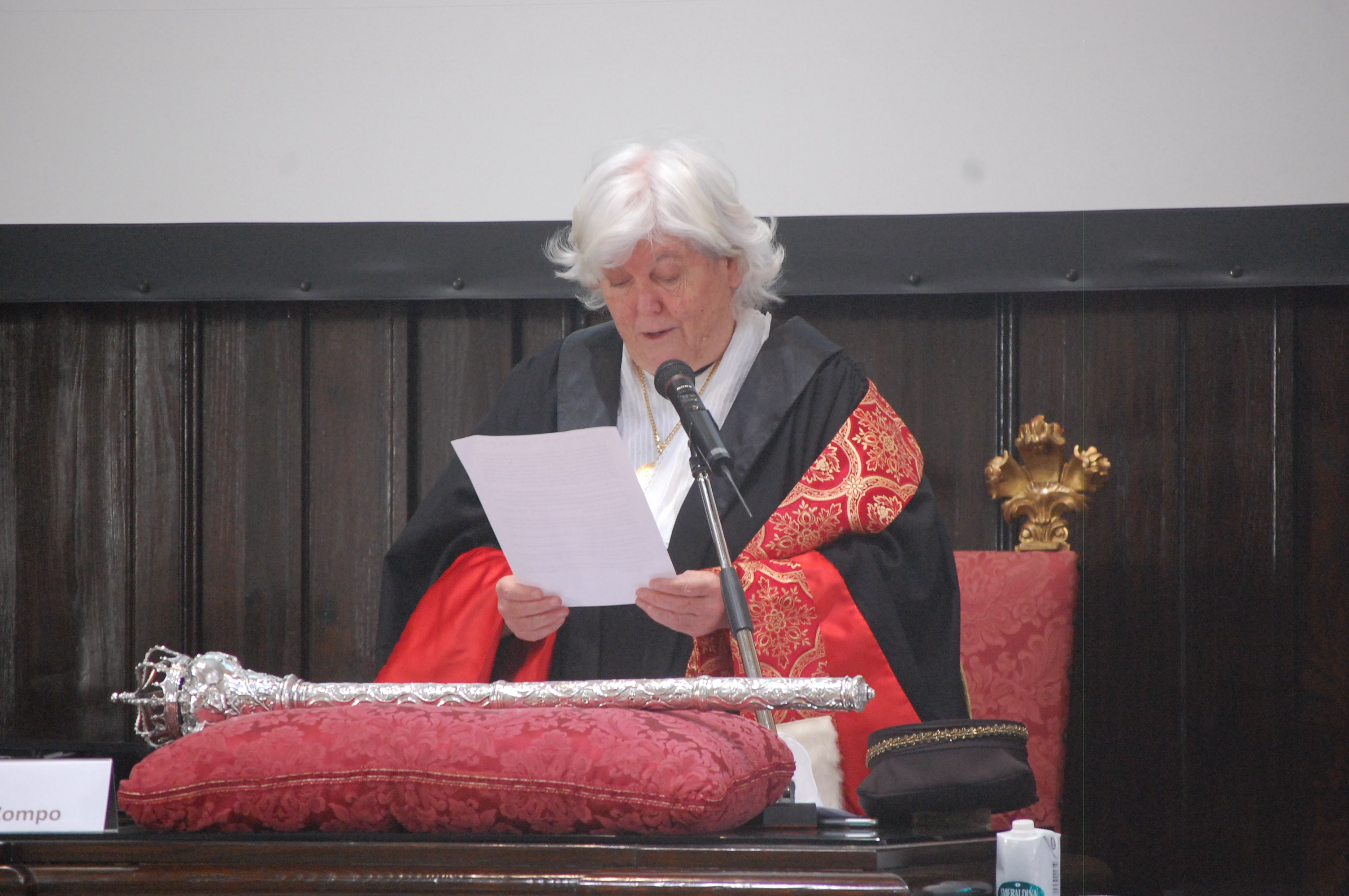 Il Rettore Maria Del Zompo apre ufficialmente l'Anno Accademico