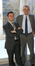 Da sinistra, Gian Luca Marcialis (responsabile Unità Biometria del PraLab) e Fabio Roli  (responsabile PraLab del Diee)