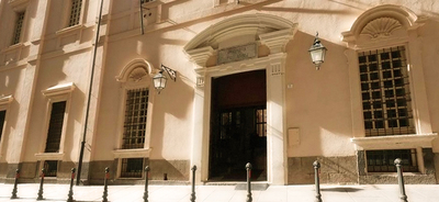 L'ingresso di Palazzo Belgrano, sede del Rettorato di UniCa