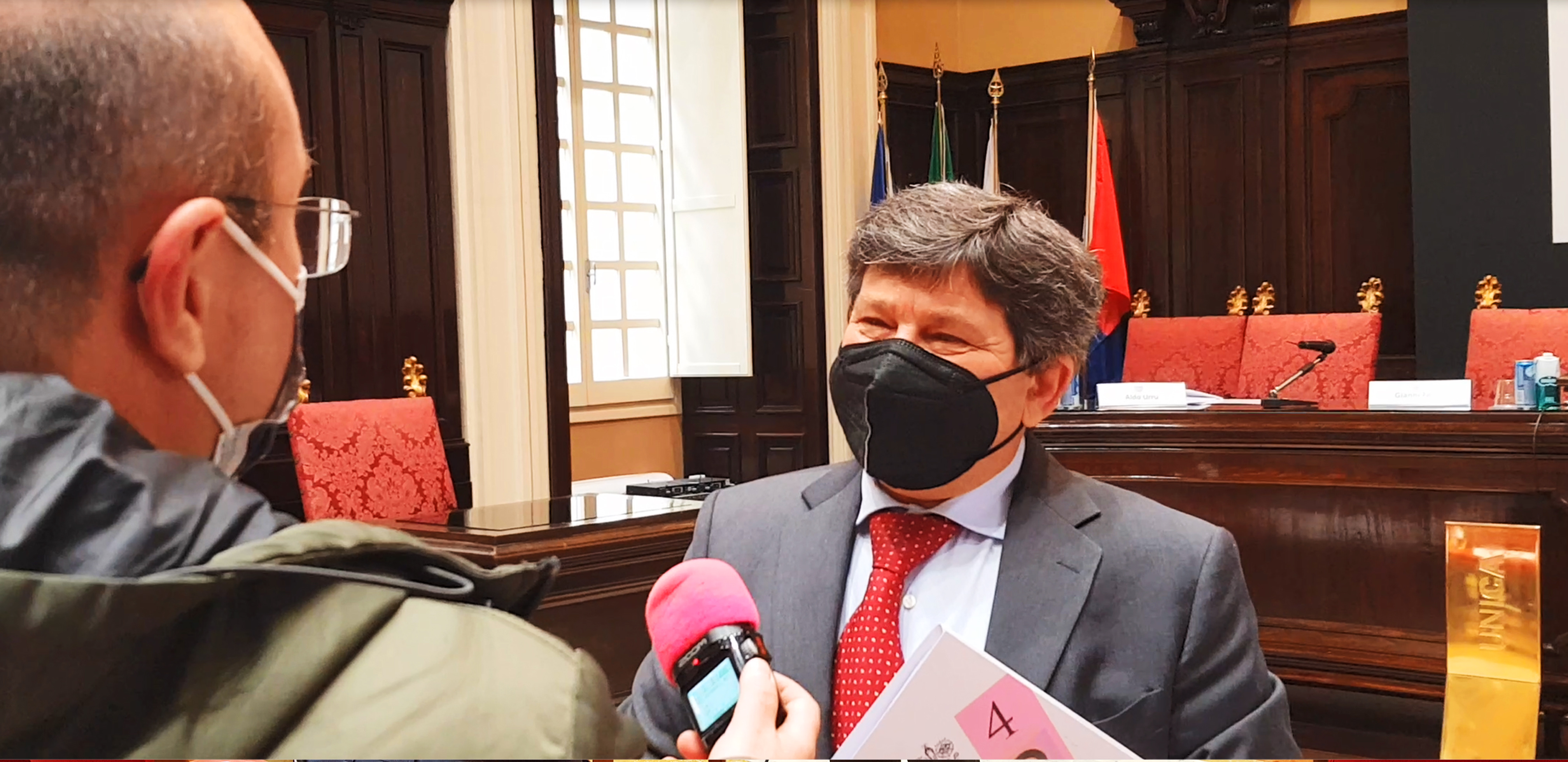 Il rettore con Carlo Pahler, dell'emittente studentesca Unica Radio