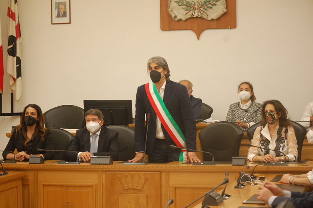 Un'istantanea dell'incontro di questa mattina: da sinistra la vicesindaca Maristella Lecca, il Rettore Francesco Mola, il Sindaco Tomaso Locci, l'Assessora Emanuela Stara