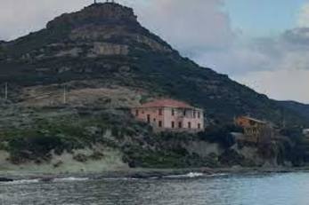 Bosa. Villa Salmon &egrave; stata costruita durante la guerra del 1915-18