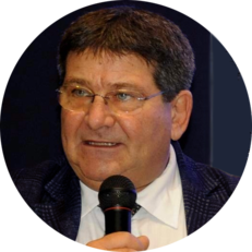 Il professor Mola, magnifico rettore dell'ateneo di Cagliari