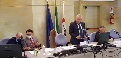 Al tavolo, da sinistra: Gianni Fenu, Gianni Lampis, Mario Porcu, Fabrizio Pilo