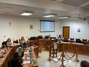 Sestu. Uno scorcio dell'aula consiliare