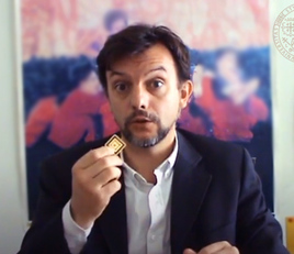 Massimo Barbaro (immagine da un fotogramma del video YT "Dispositivi, sistemi e piattaforme elettroniche per applicazioni innovative" per il Laboratorio di microelettronica e bioingegneria del Diee)