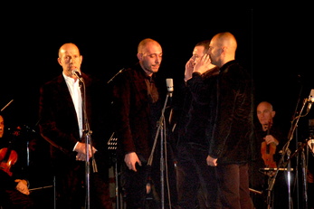 I Tenore Supramonte di Orgosolo durante la loro esibizione