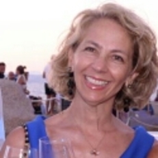 Francesca Chessa, docente di lingua francese e coordinatrice del corso in Interpretazione di conferenza