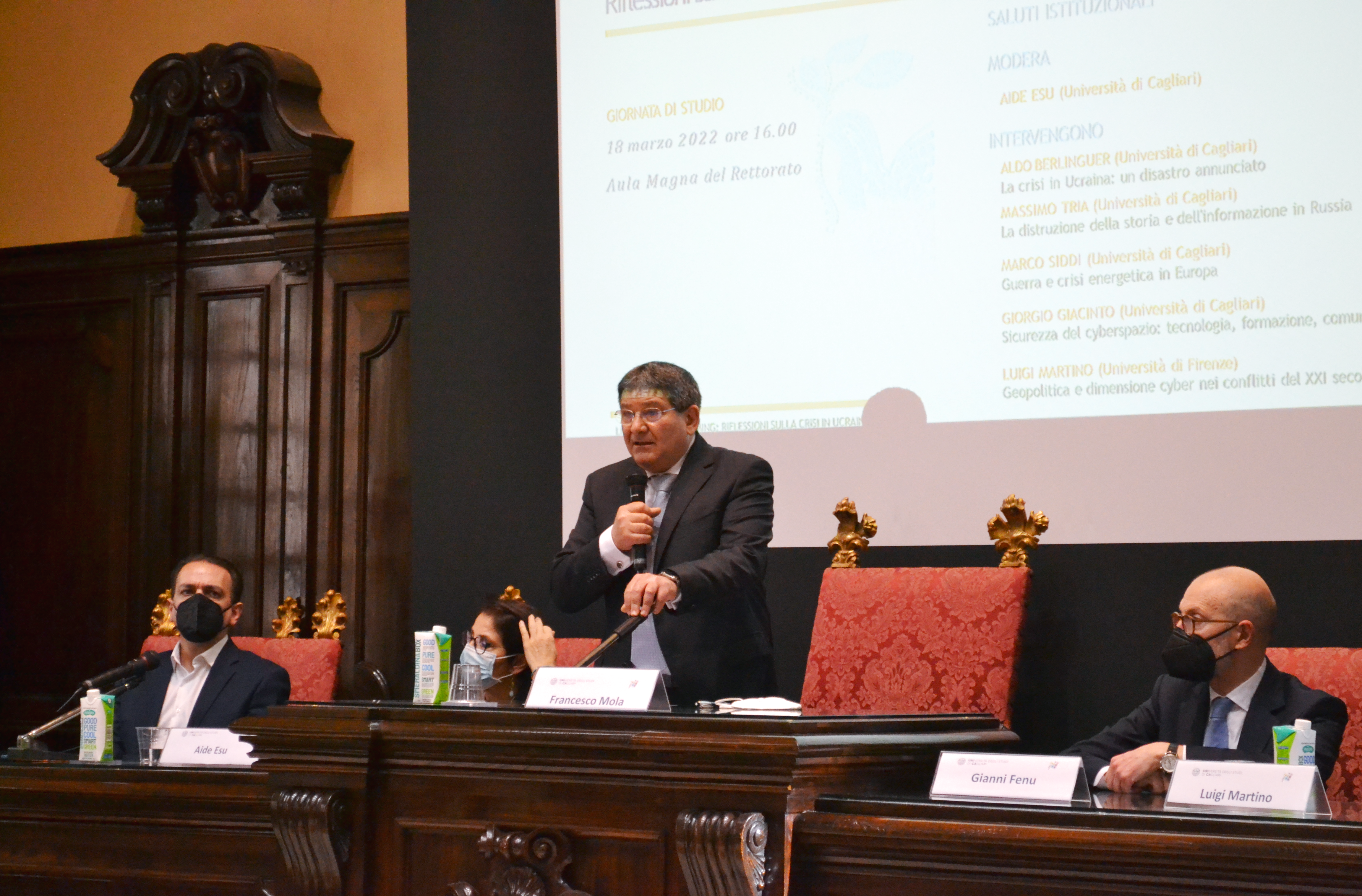 Il Rettore apre il convegno