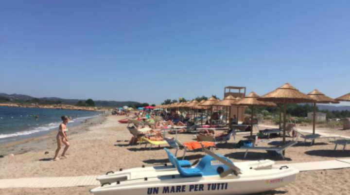 Uno stabilimento balneare (foto La Nuova Sardegna)