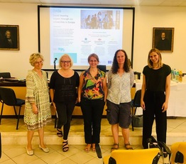 Cagliari. Foto di benvenuto per le delegate dei partner europei  (2)